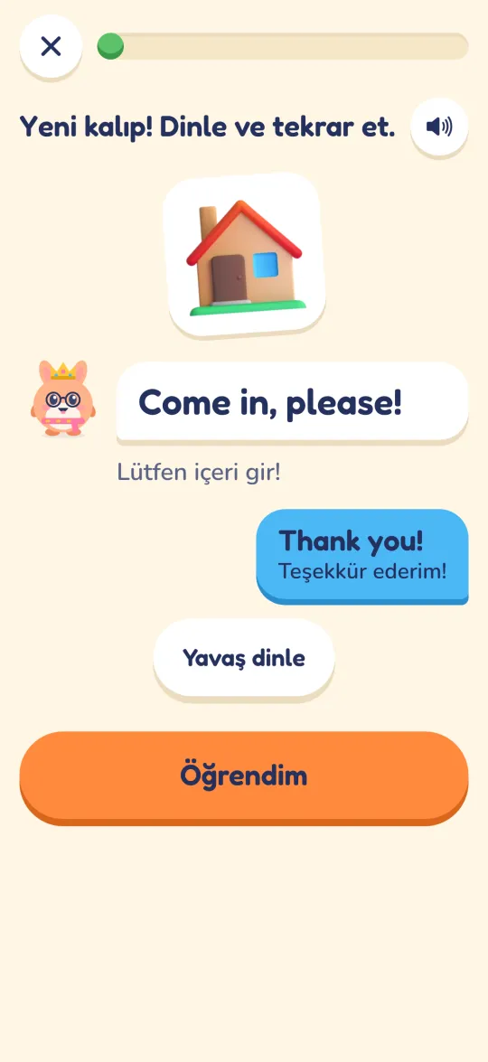 Yeni kalıp ekranı: ev resmi, Pofi’nin “Come in, please!” cümlesi, “Thank you!” cevabı ve Yavaş dinle düğmesi